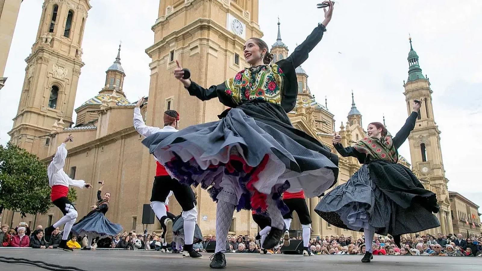 Zaragoza Fiestas del Pilar: Weekend Transport and Stay Map